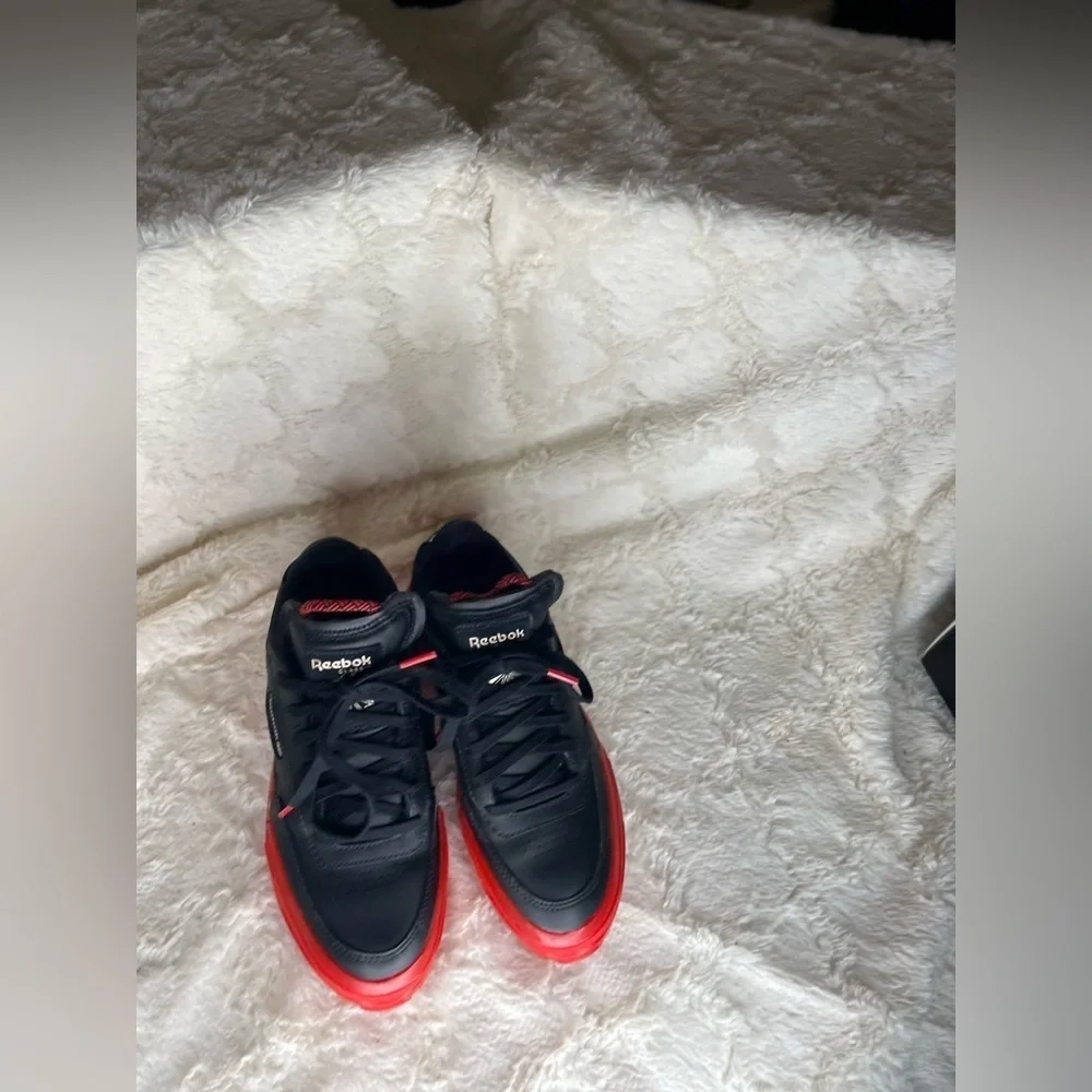 Reebok Cardi B x Club C Black Vector Red size 4